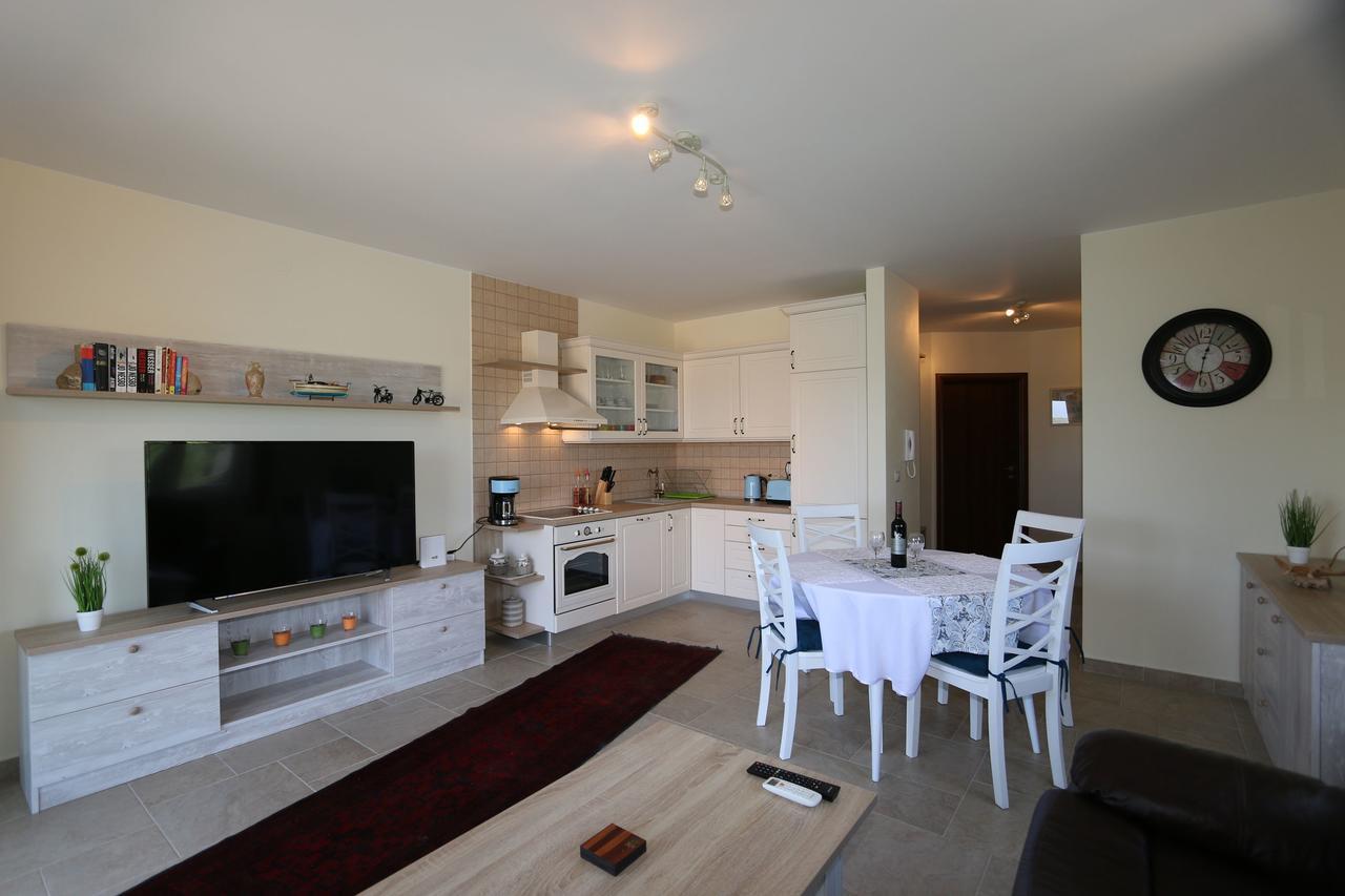 Apartment Soline Cove Exterior photo